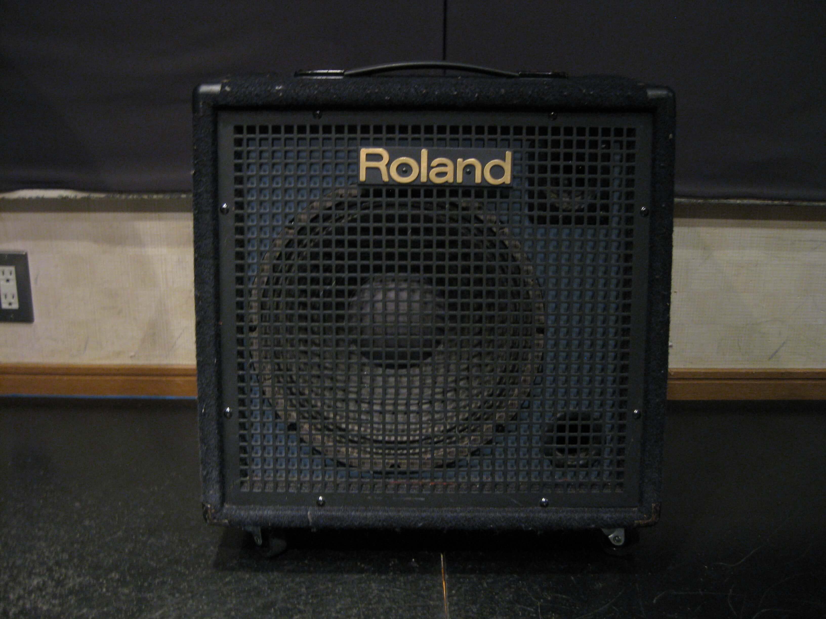 楽器レンタル東京｜キーボードアンプ Roland KC-300 | LEEDS MUSIC